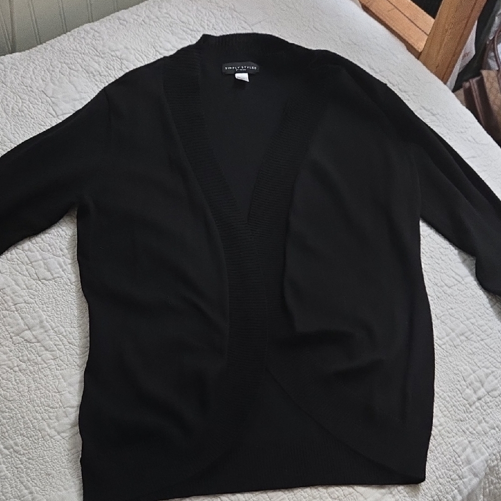 Simply Styled Black Cardigan Sweater